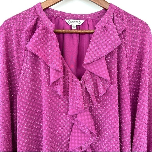 Nanette Lepore top with long sleeves, raglan cut, ruffled,  loose fitting - Picture 4 of 12